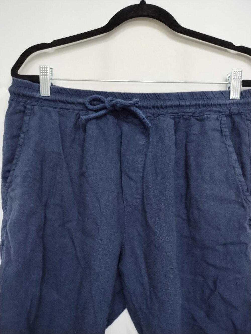 Blue linen Made in Italy Bermuda style shorts - Picture 2 of 6